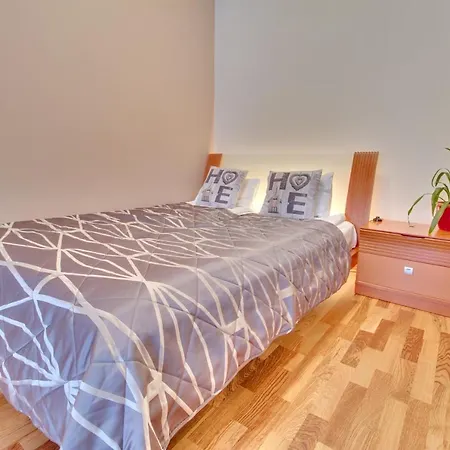 アパート Daily Apartments- Viru Sunny Studio With Balcony タリン
