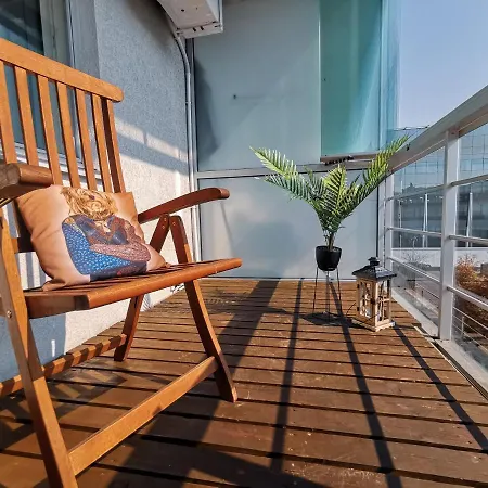 Apartmán Daily Apartments- Viru Sunny Studio With Balcony *